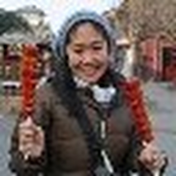 Meet your Posher, Lisa - Picture 1 of 1